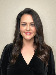 Raeanne White - Master Cosmetologist